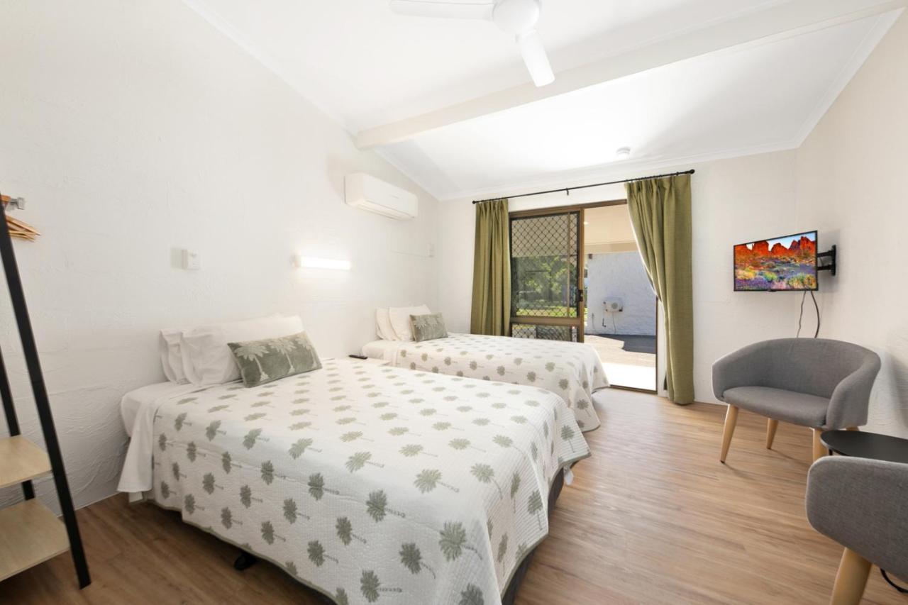 Kinka Palms Motel Йепун Екстериор снимка