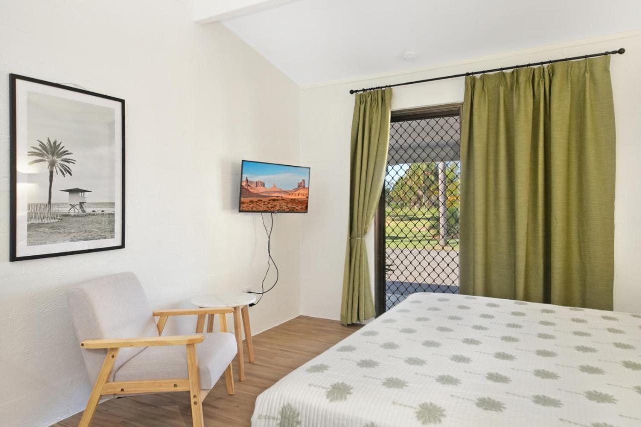 Kinka Palms Motel Йепун Екстериор снимка