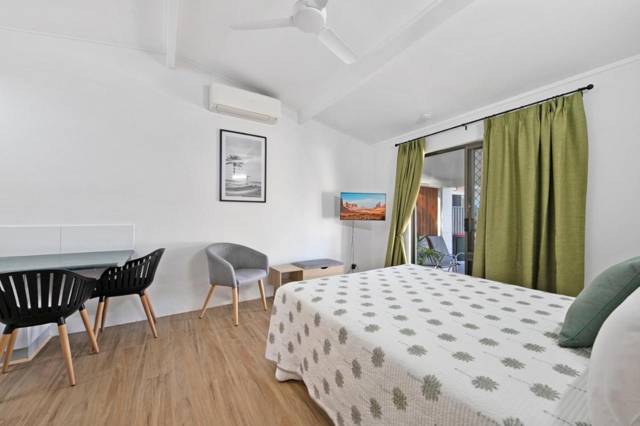 Kinka Palms Motel Йепун Екстериор снимка
