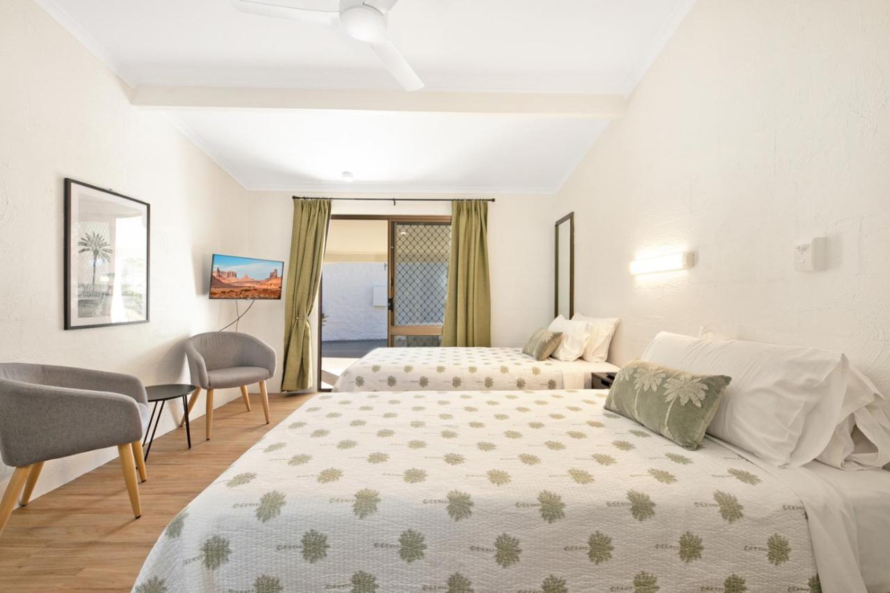 Kinka Palms Motel Йепун Екстериор снимка